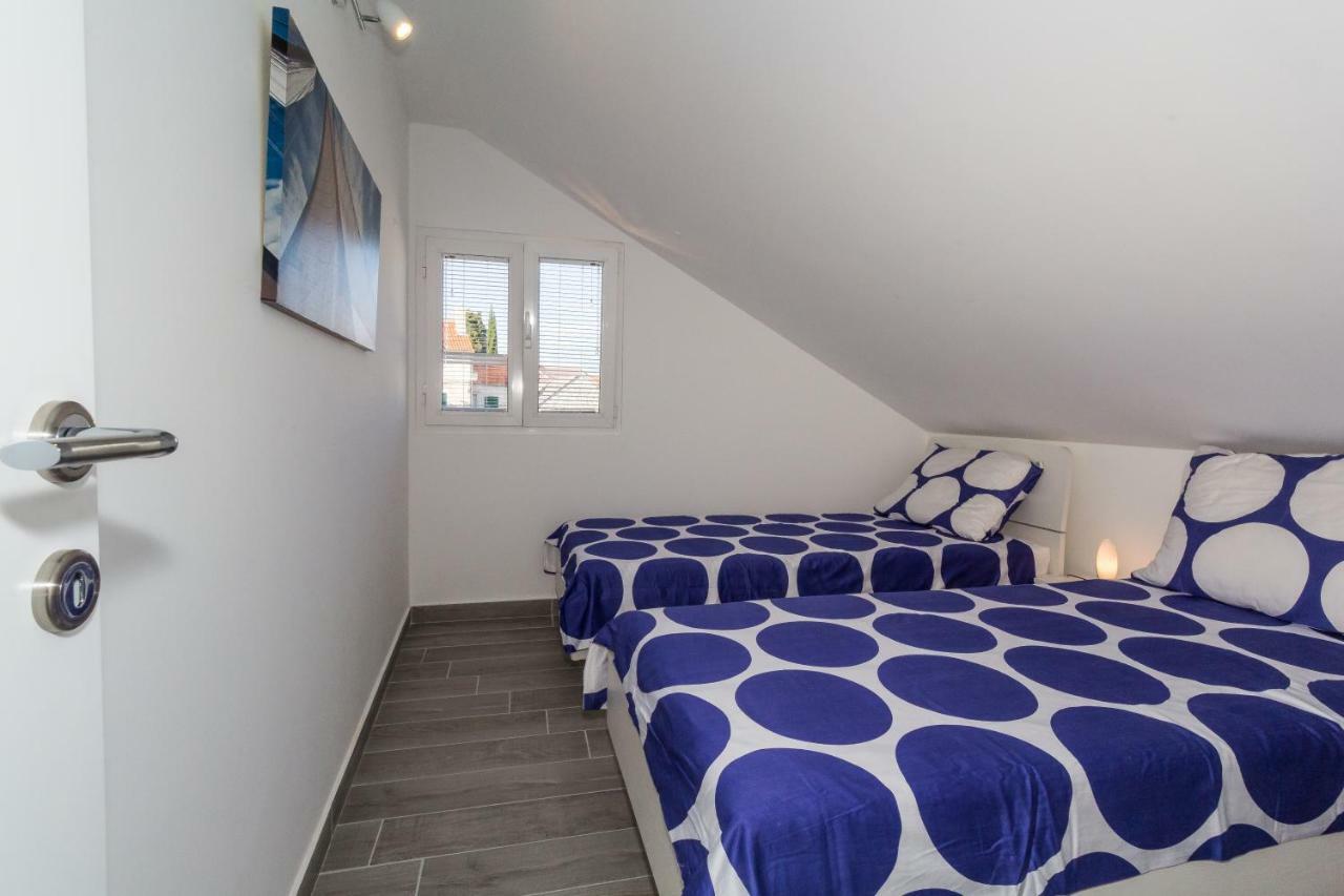 New Apartment Joly Sea View Биоград на Мору Екстериор снимка