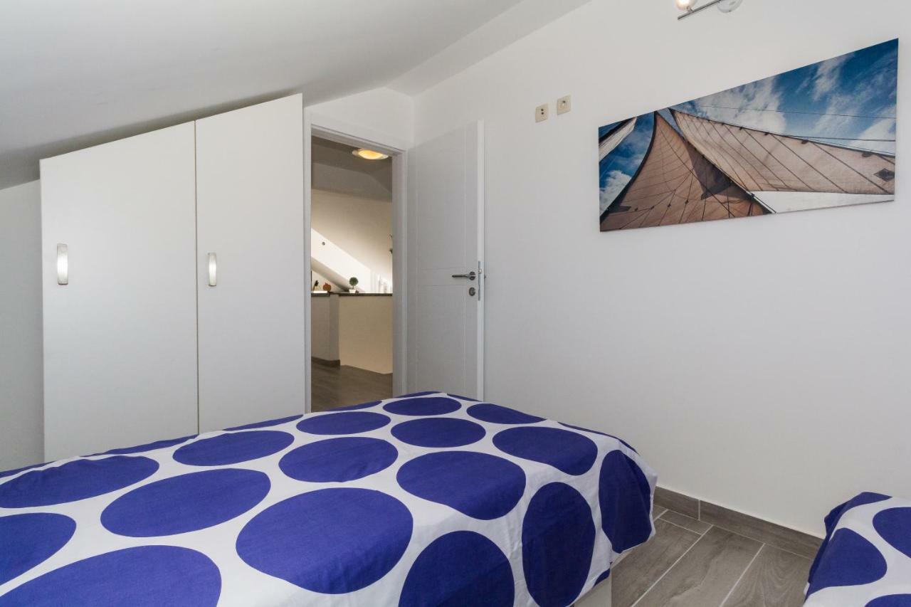 New Apartment Joly Sea View Биоград на Мору Екстериор снимка
