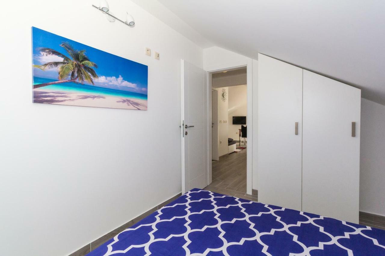 New Apartment Joly Sea View Биоград на Мору Екстериор снимка